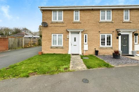 3 bedroom end of terrace house to rent, Roundhouse Crescent, Nottinghamshire S81