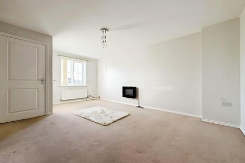 3 bedroom end of terrace house to rent, Roundhouse Crescent, Nottinghamshire S81
