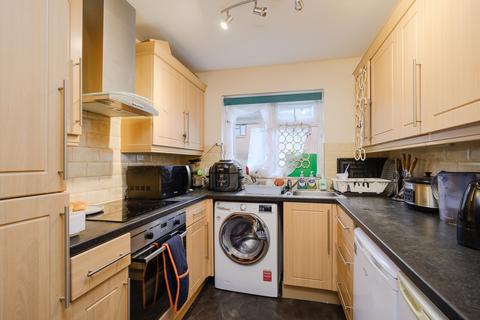 2 bedroom apartment for sale, Kipling Drive, London SW19