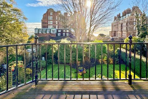 4 bedroom apartment for sale, Sandgate Road, Kent CT20