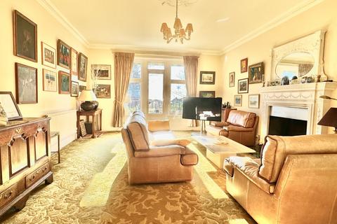 4 bedroom apartment for sale, Sandgate Road, Kent CT20