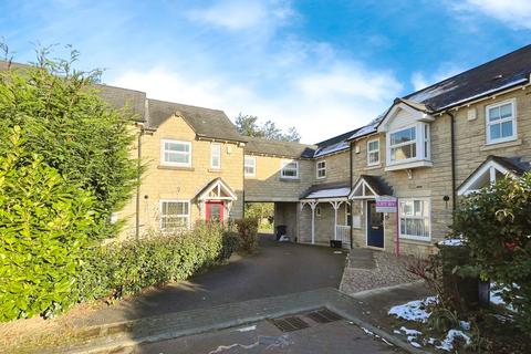 3 bedroom semi-detached house to rent, Hastings Way, West Yorkshire HX1