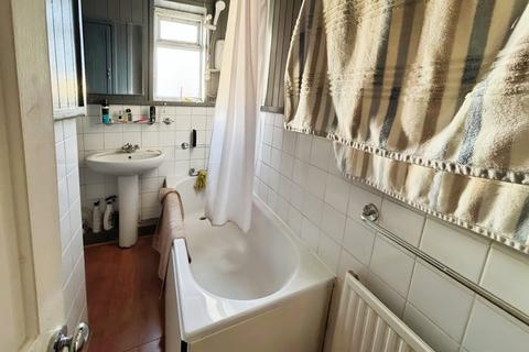 2 bedroom terraced house for sale, Edward Street, Greater Manchester SK16