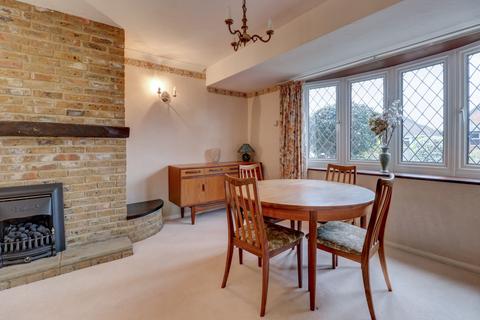 3 bedroom bungalow for sale, Oakengrove Close, High Wycombe HP15