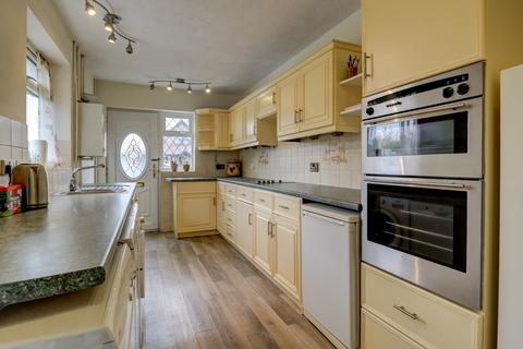 undefined, Oakengrove Close, High Wycombe HP15