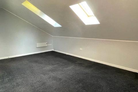 2 bedroom flat to rent, James Court, Pontefract WF9