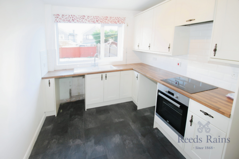 3 bedroom semi-detached house for sale, Springhead Road, Leeds LS26