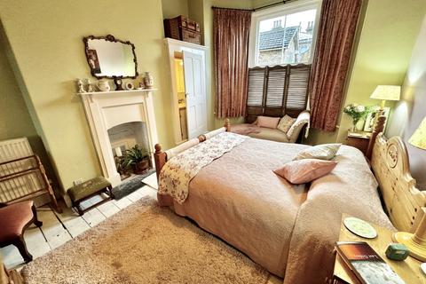 5 bedroom end of terrace house for sale, Princess Royal Terrace, North Yorkshire YO11