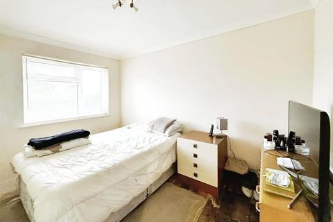 2 New Road, Eythorne, Dover, CT15 4DF