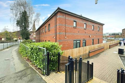 Flat for sale, Worcestershire DY11