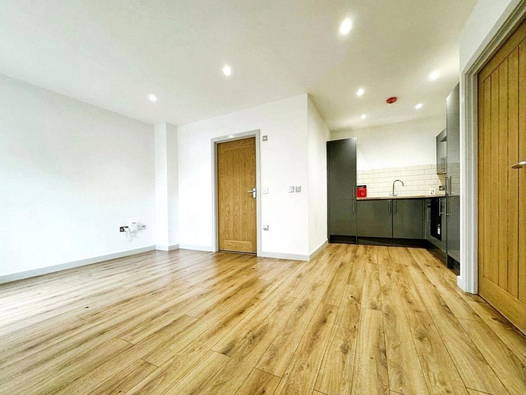 Apt 10