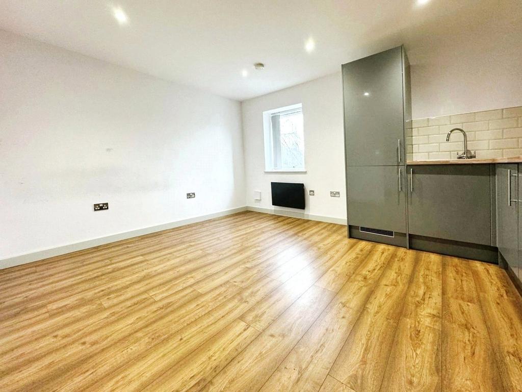 Apt 15