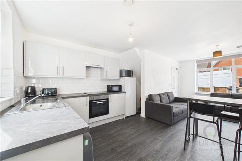 6 bedroom house to rent, Lewis Road, Northampton NN5