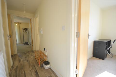 2 bedroom flat to rent, Old Towcester Road, Northampton NN4