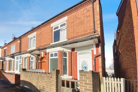 4 bedroom end of terrace house to rent, Jodrell Street, Warwickshire CV11