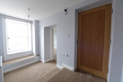 2 bedroom flat to rent, Station Road, Bristol BS37