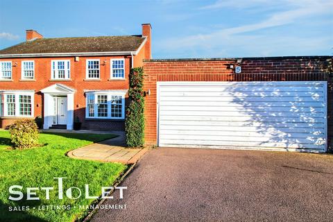 4 bedroom detached house to rent, Cranborne Gardens, Oadby