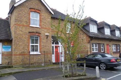 3 bedroom house to rent, DATCHET, MANOR HOUSE LANE