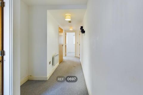 2 bedroom apartment to rent, Spring Street, HU2