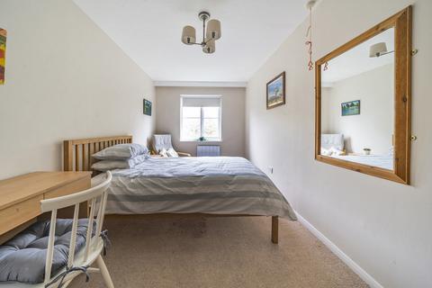 1 bedroom apartment for sale, Blakesley Avenue, London