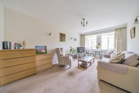 1 bedroom apartment for sale, Blakesley Avenue, London