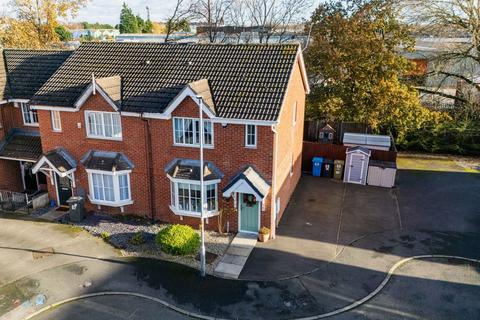 3 bedroom townhouse for sale, Brackenwood Drive, Widnes