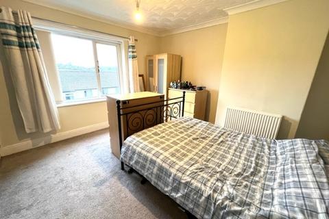 2 bedroom terraced house for sale, Wycliffe Road, SHIPLEY BD18