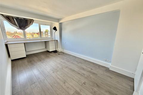 1 bedroom apartment to rent, Maidstone Road, London, N11