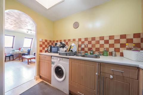 2 bedroom flat for sale, Newbury,  Berkshire,  RG14