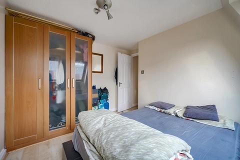 2 bedroom flat for sale, Newbury,  Berkshire,  RG14