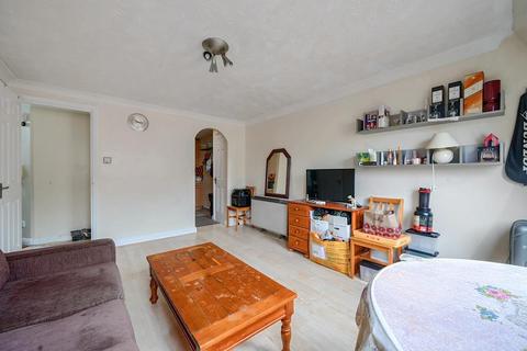 2 bedroom flat for sale, Newbury,  Berkshire,  RG14