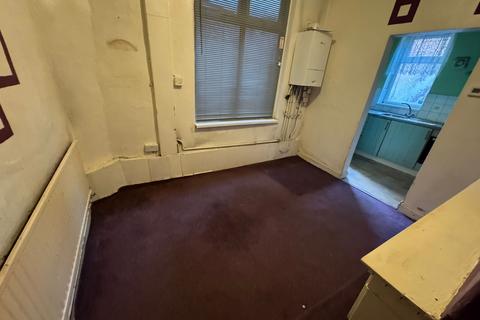 2 bedroom flat for sale, Eccles, M30