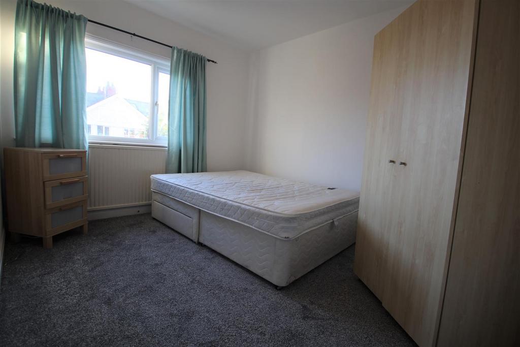 Bedroom 3.jpg