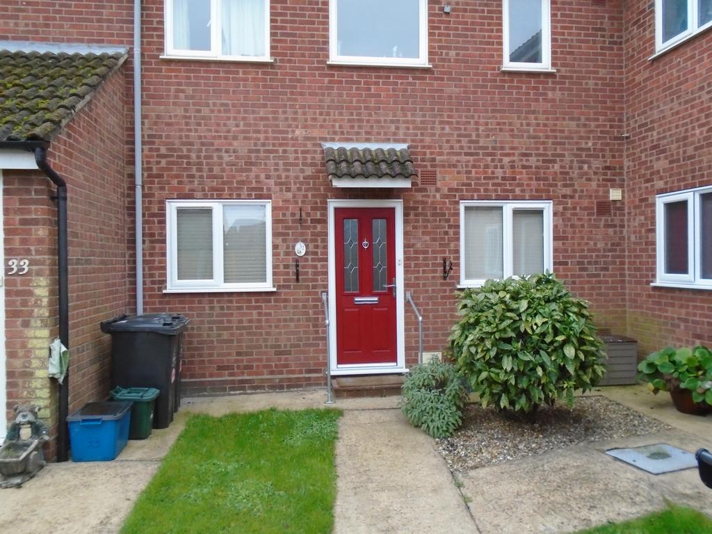 2 Bedroom Ground Floor Flat