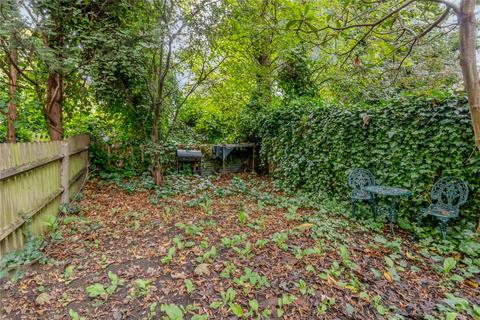 1 bedroom apartment for sale, Trafalgar Avenue, London, SE15