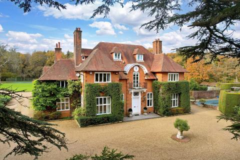 8 bedroom detached house for sale, Bowling Alley, Crondall, Farnham, Hampshire, GU10