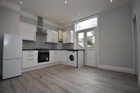 1 bedroom flat to rent, Brownhill Road Catford SE6