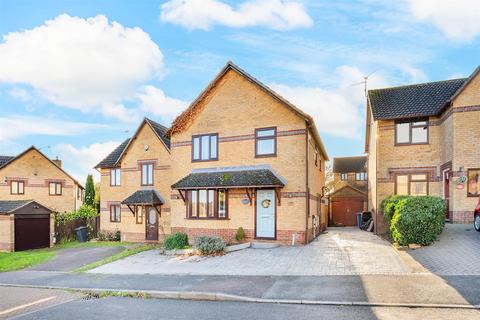 4 bedroom detached house for sale, Thompson Way, Kettering NN15