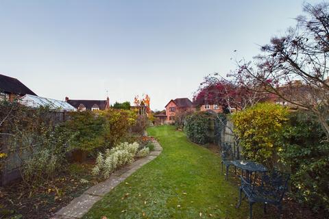 4 bedroom detached house for sale, Astley, Stourport on Severn, DY13 0RE