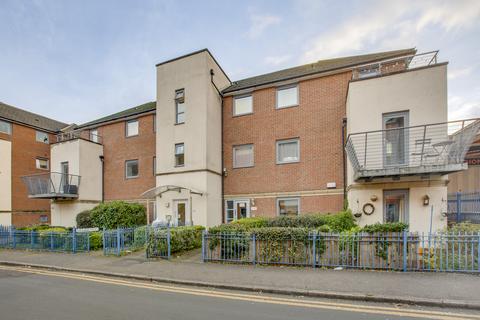 2 bedroom flat for sale, Flat 4, St. Johns View, West End Road, High Wycombe, Buckinghamshire