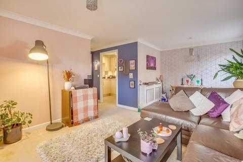 2 bedroom flat for sale, Flat 4, St. Johns View, West End Road, High Wycombe, Buckinghamshire