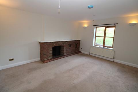 4 bedroom detached house to rent, Rooksdown Lane, Basingstoke RG24