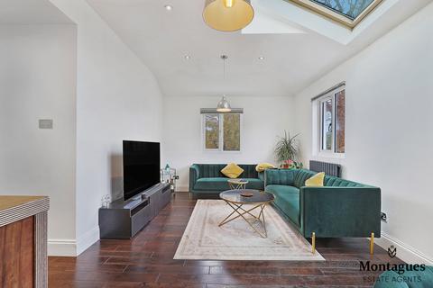 undefined, Hemnall Street, Epping, CM16
