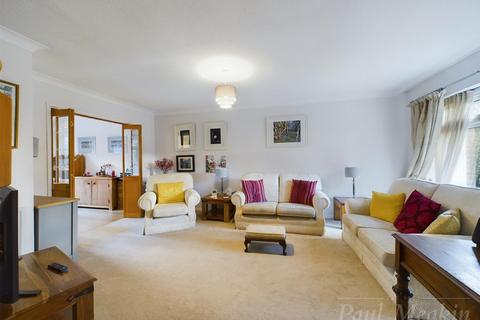 109 Friars Wood, Croydon, CR0 9JL