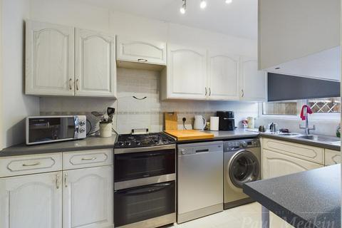 109 Friars Wood, Croydon, CR0 9JL