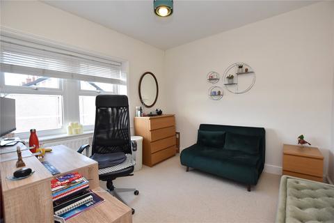 131 Otley Road, Guiseley, Leeds, LS20 8LY