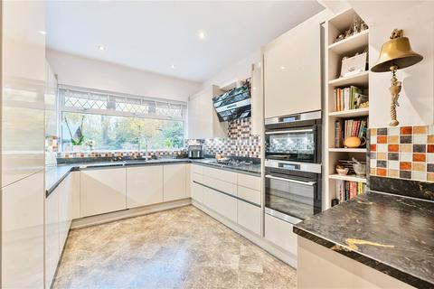 4 bedroom detached house for sale, Sutherland Avenue, Petts Wood, Orpington