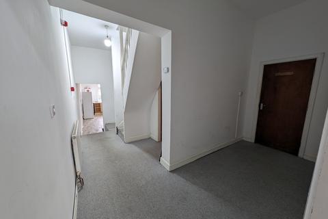 3 bedroom flat to rent, Birchfield Road, Birmingham B19