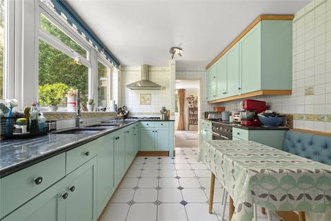 6 Trystings Close, Claygate, Esher, KT10 0TF