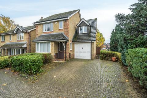 3 bedroom detached house for sale, Pannells Close, Chertsey, KT16